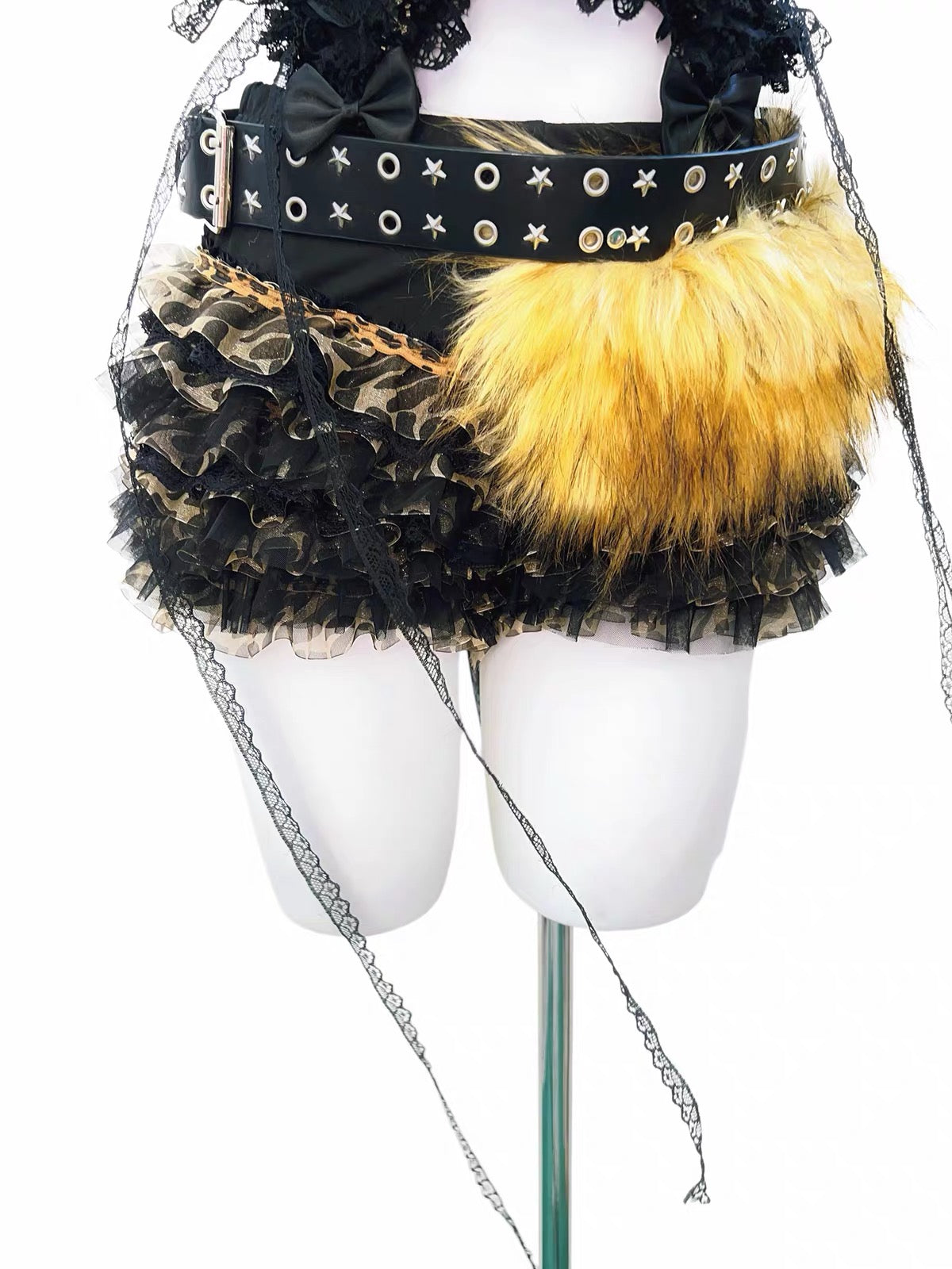 Leopard Lace Bow Full Set shorts and belt detail