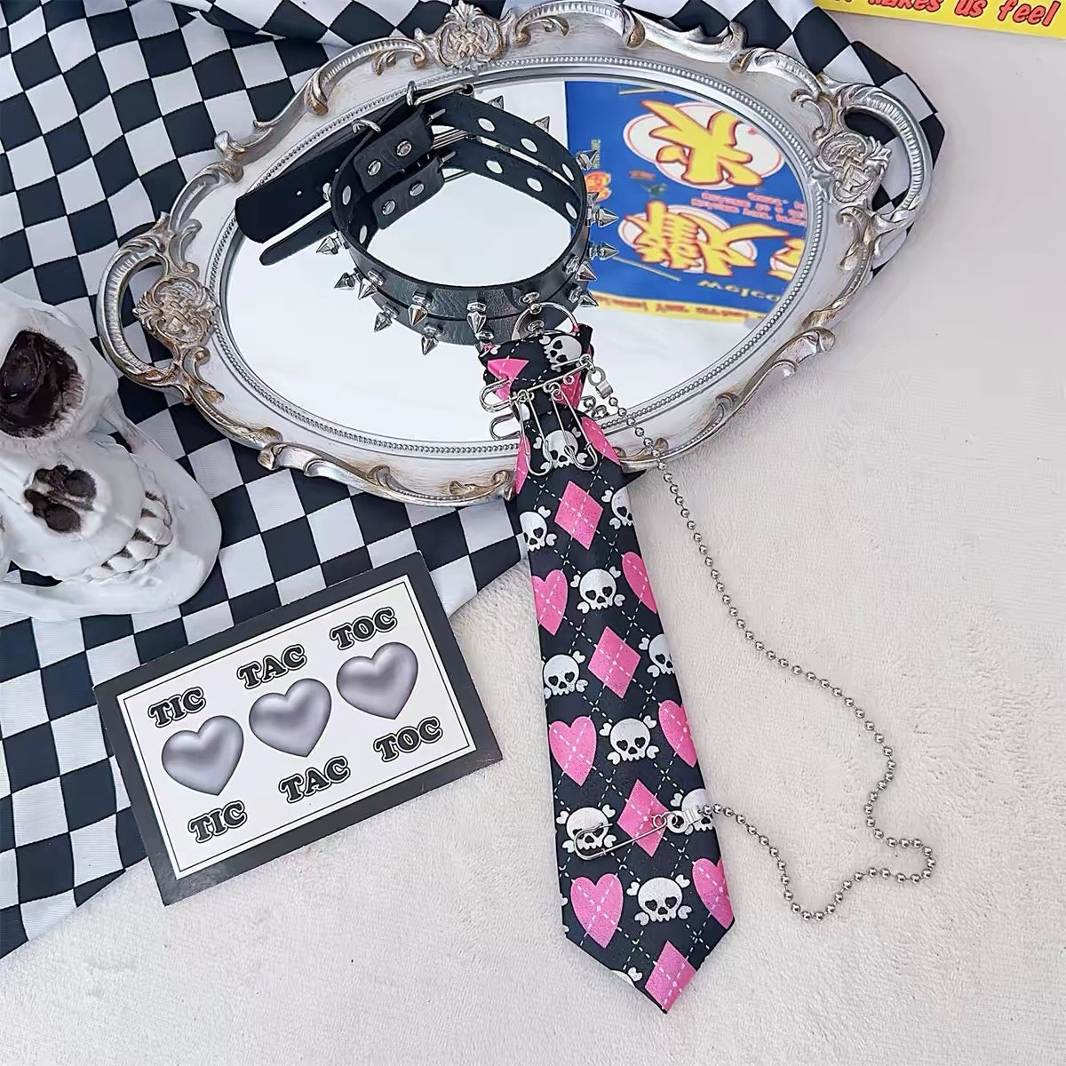 Black skull print tie with matching spiked choker and chain