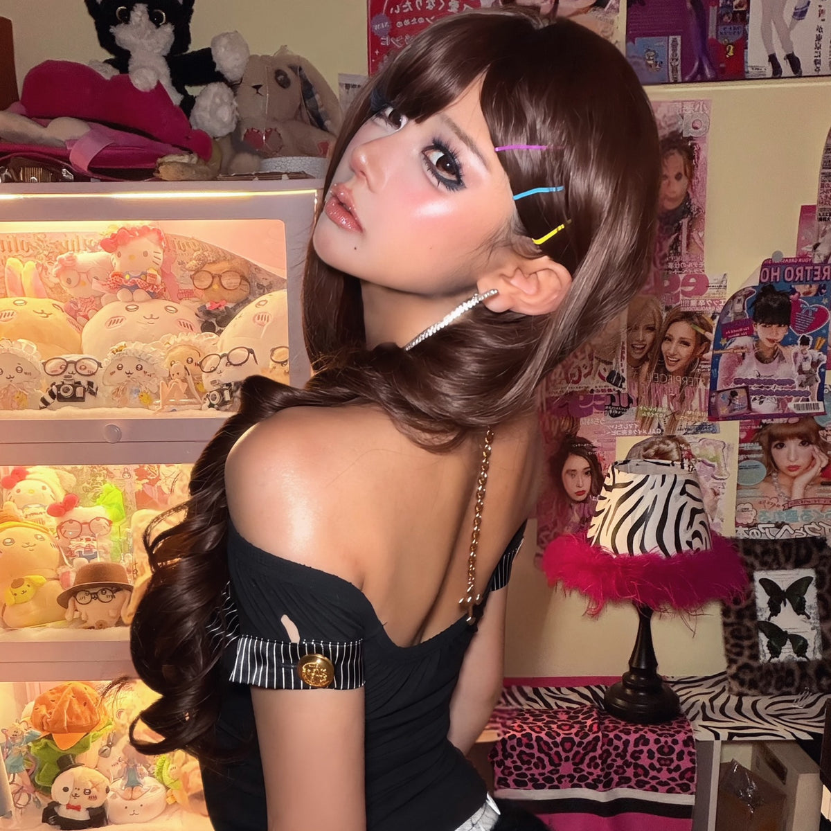Black GAL top back and shoulder detail