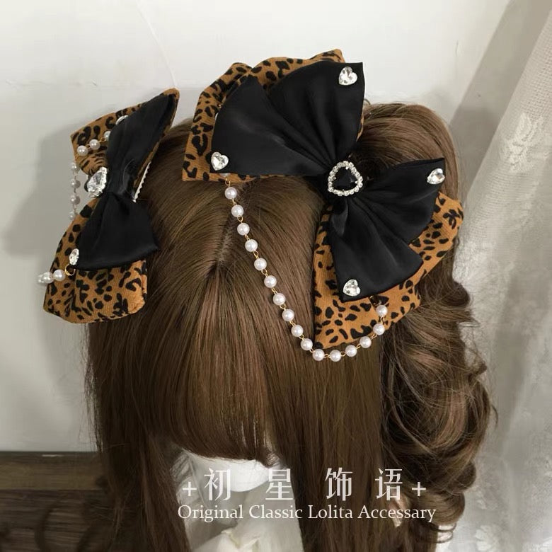 Leopard and black double bow hair accessories with pearl chains