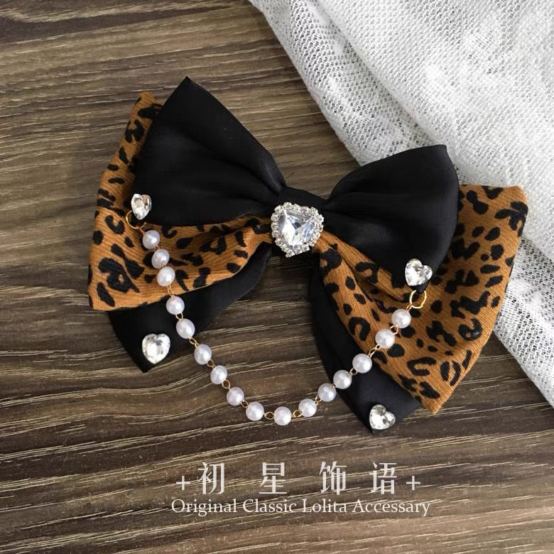 Leopard and black double bow hair clip with pearl chain and heart rhinestones